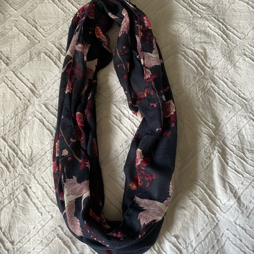 Infinity scarf with beautiful print